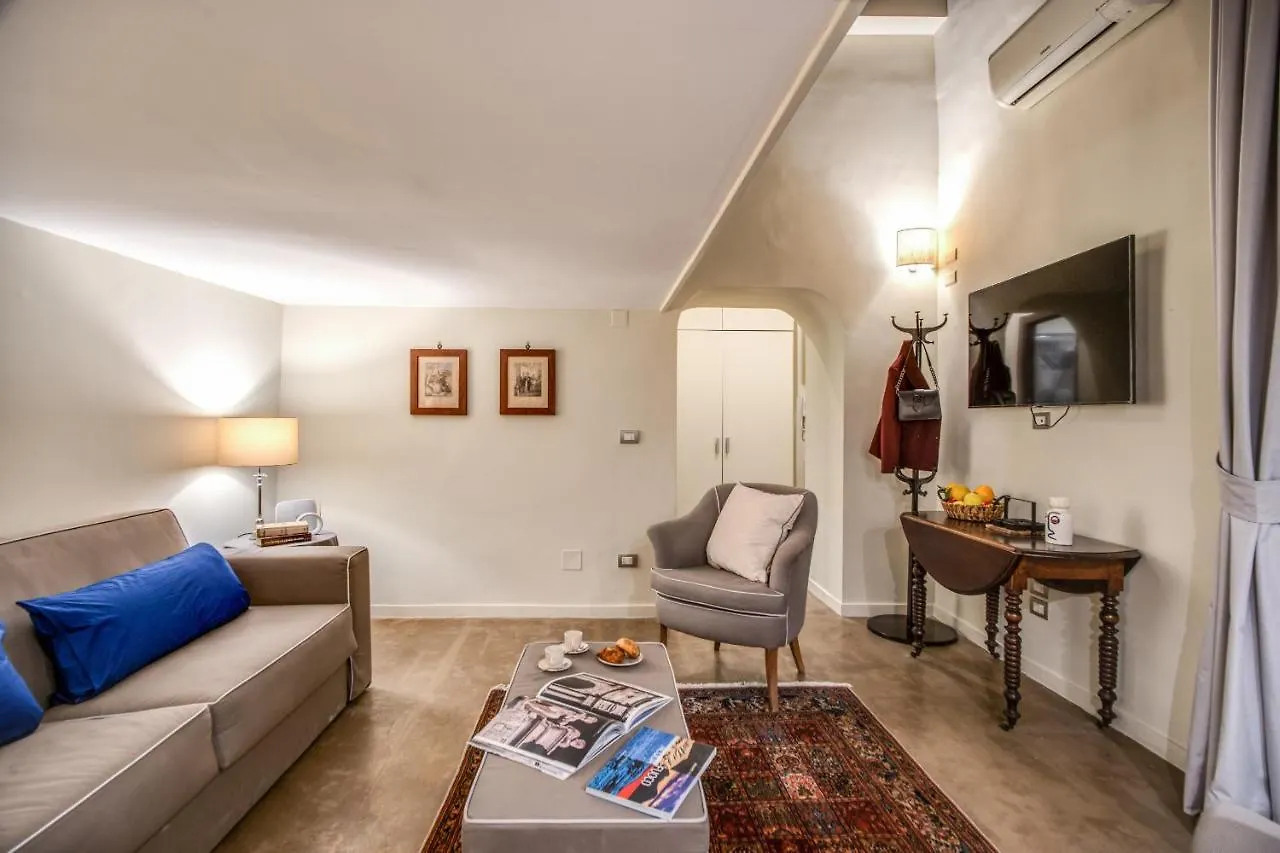 Chiaia Loft Apartment Naples