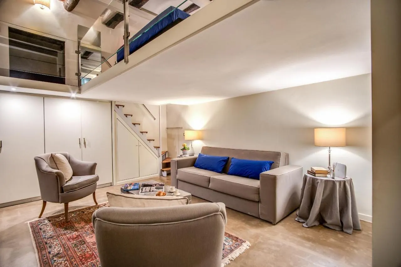 Chiaia Loft Apartment Naples